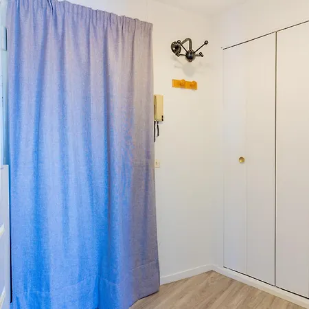 Le Petit - Balcon - Parking Prive - Centre Apartment