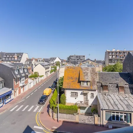 Le Petit - Balcon - Parking Prive - Centre Apartment Deauville